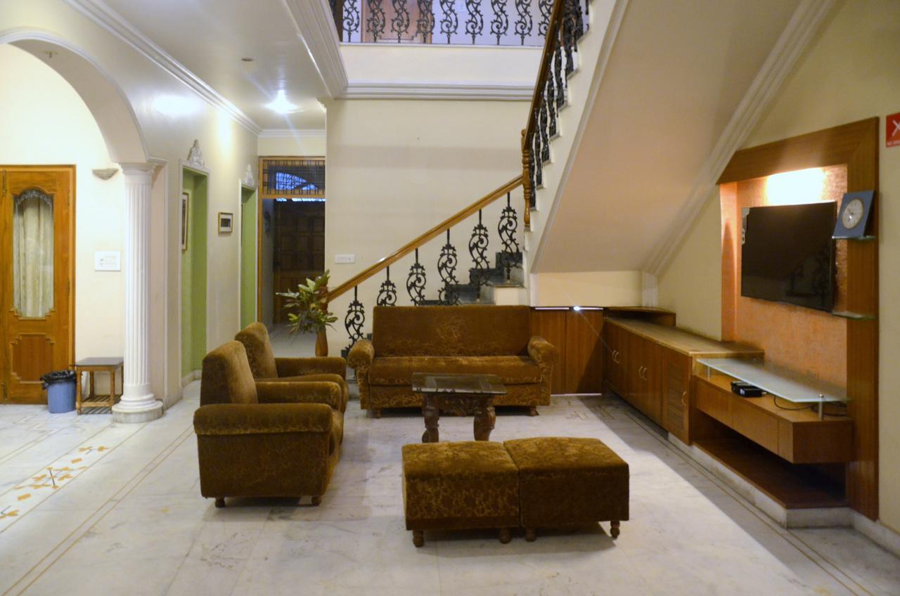 Oyo 5634 Ivy Stays - Manoj Pandey Chowk Lucknow Ngoại thất bức ảnh